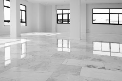 Comparative Analysis of Shower Floor Materials