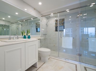 Choosing the Right Shower Layout for Your Bathroom