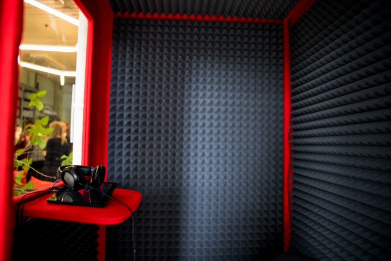 Key Features and Materials for Effective Shower Soundproofing